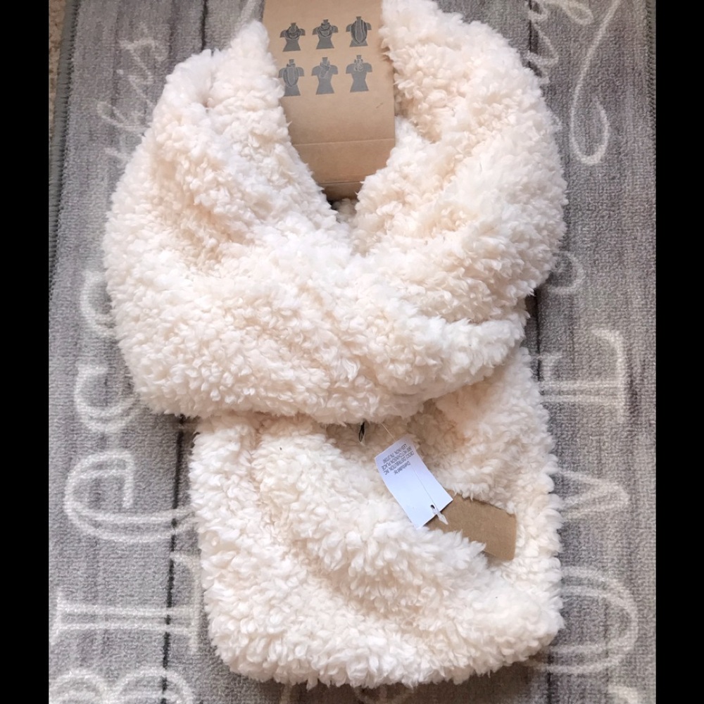 NWT Scarf By Infinity
